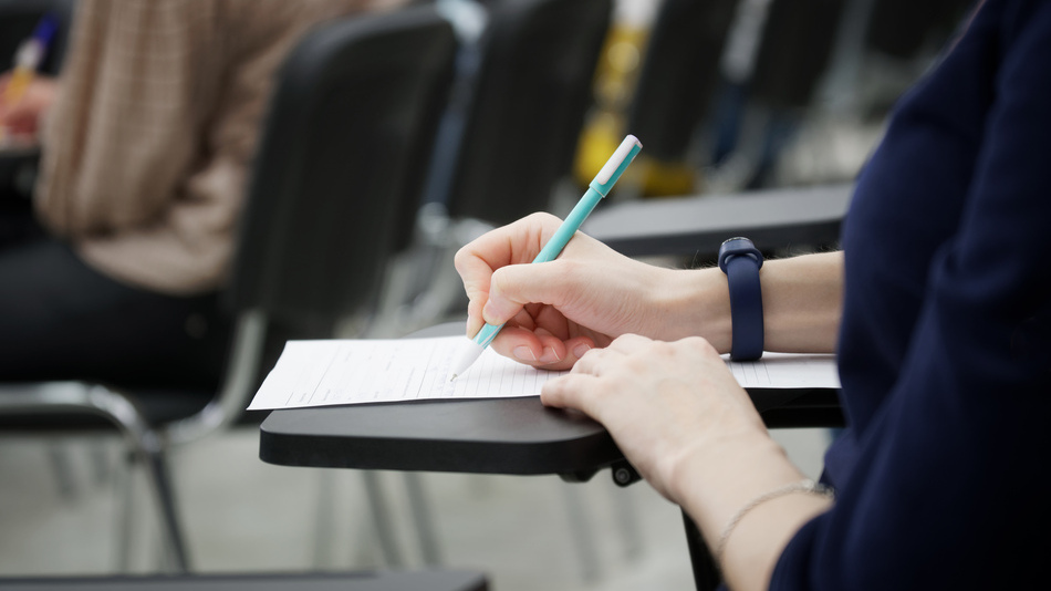 El examen para obtener la capacitaci&oacute;n como agente aduanero, que se convoca cada dos a&ntilde;os