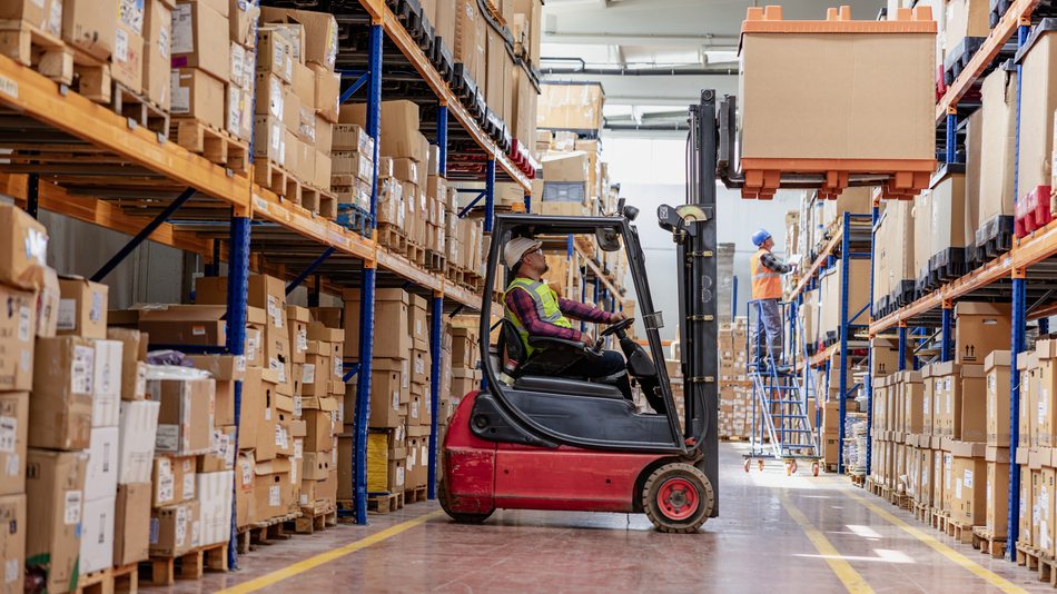 En logística existen diferentes estrategias y formas de trabajar, lo que da lugar a distintos tipos de picking